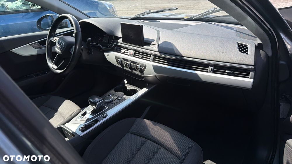 Audi A4 Avant 2.0 TDI ultra S tronic - 18