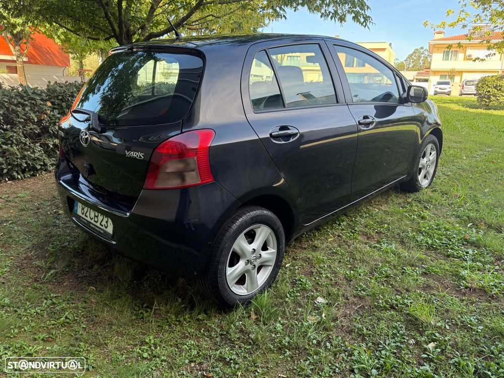 Toyota Yaris 1.0 VVT-i Sol High Pack MMT VSC+TRC - 3
