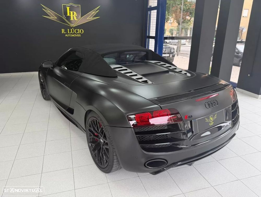 Audi R8 Spyder 5.2 FSi V10 quattro R tronic - 26