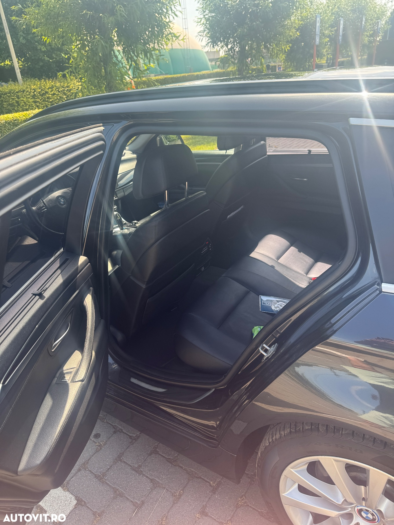 BMW Seria 5 530d xDrive - 9