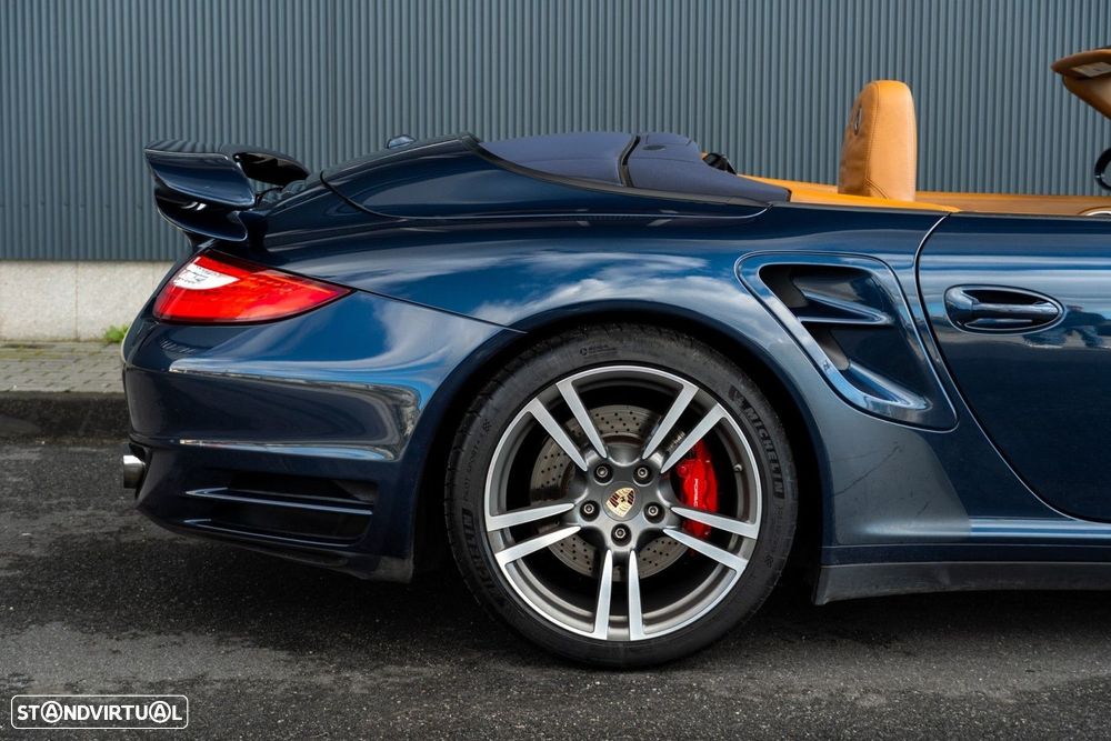 Porsche 911 (997) Turbo Cabriolet PDK - 16
