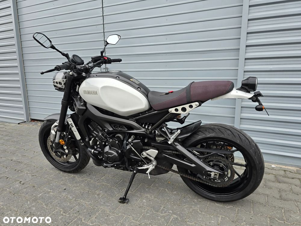 Yamaha XSR - 12