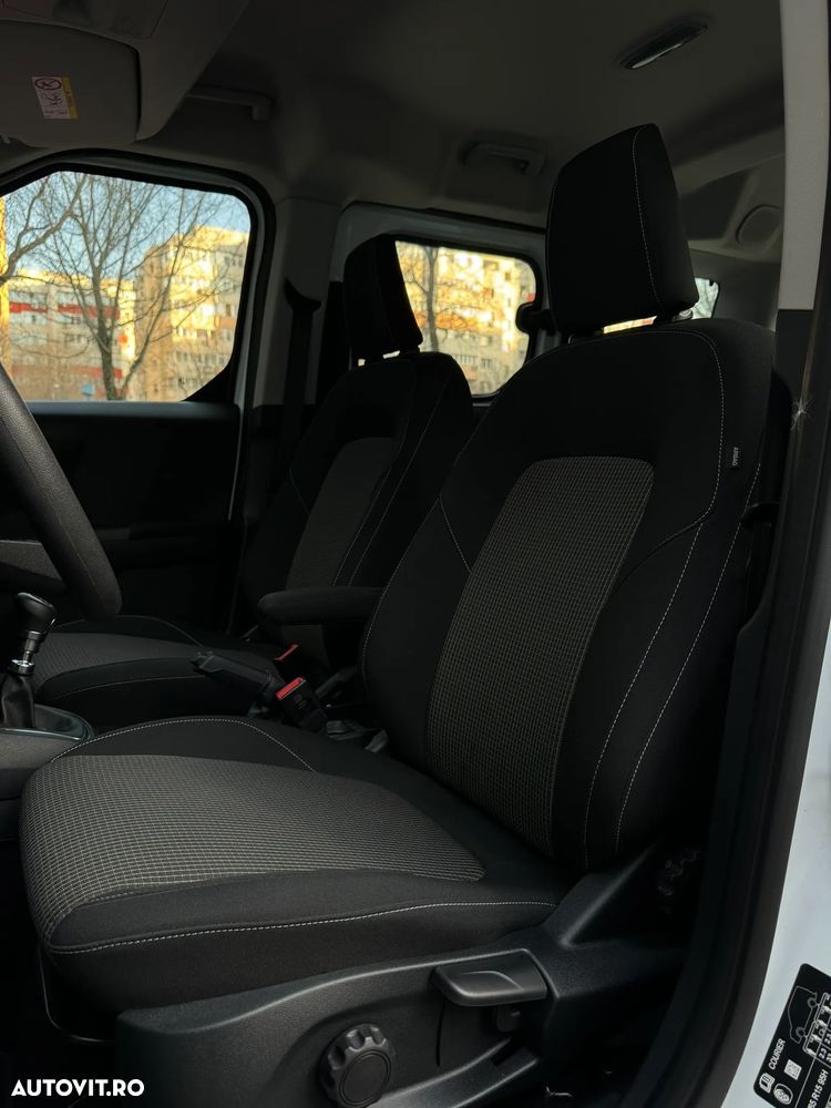 Ford Tourneo Courier 1.0 EcoBoost Trend - 13