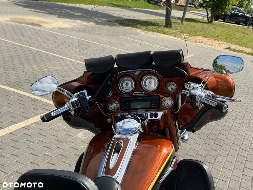 Harley-Davidson FLH Electra Glide - 4