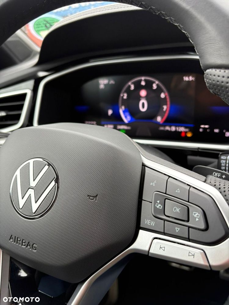 Volkswagen T-Roc - 13