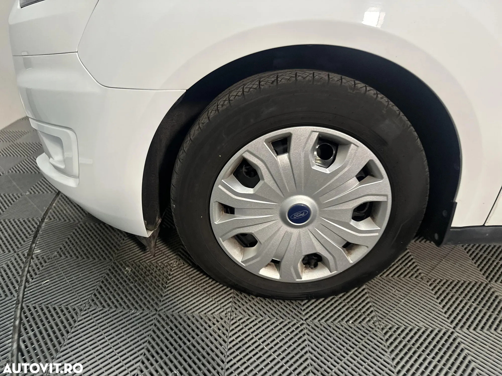 Ford Transit - 11