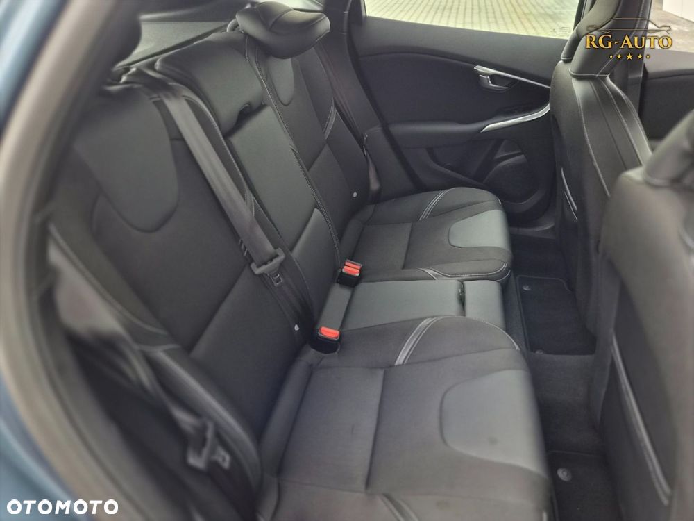 Volvo V40 - 29