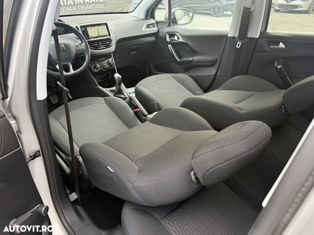 Peugeot 208 PureTech 110 Stop & Start Tech Edition - 17