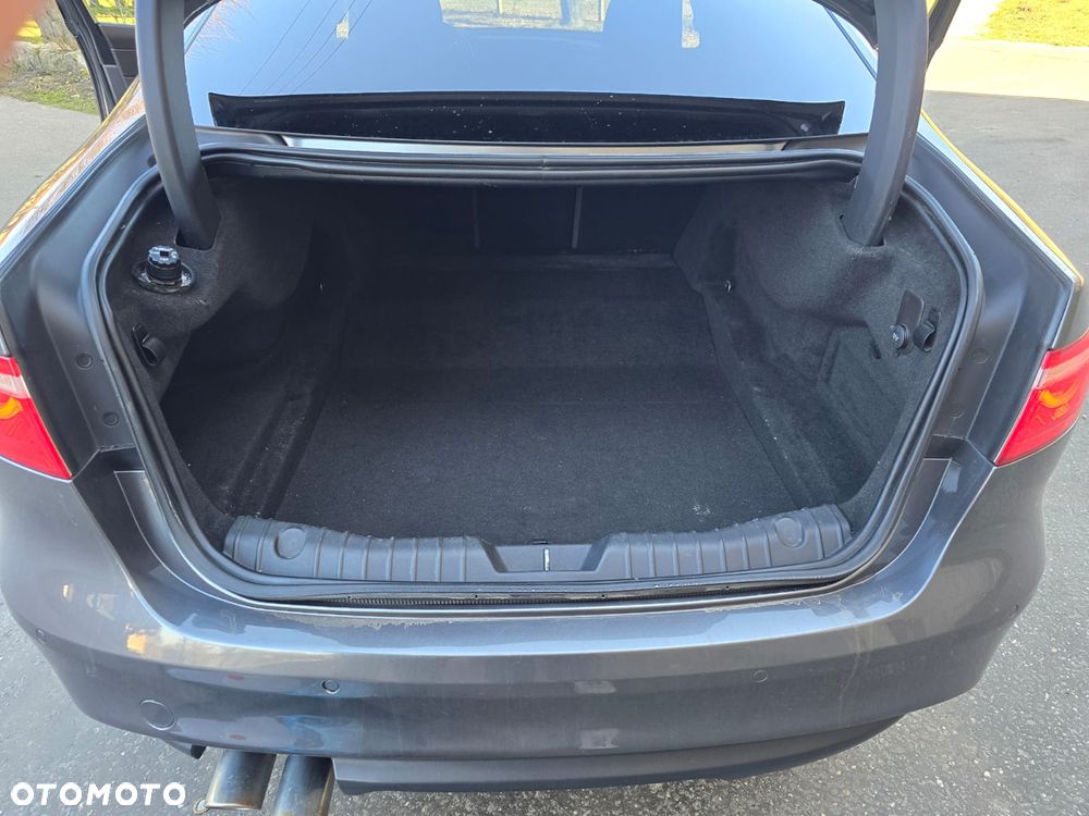 Jaguar XF 2.0 i4D Prestige - 21