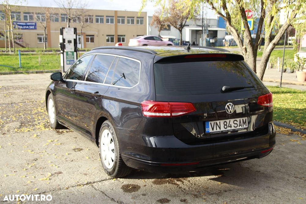 Volkswagen Passat Variant 1.6 TDI SCR DSG Comfortline - 4