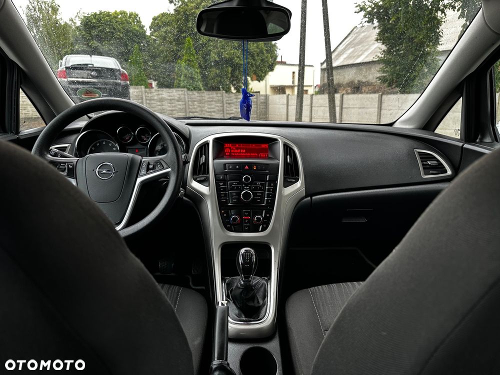Opel Astra 1.4 150 Jahre - 20