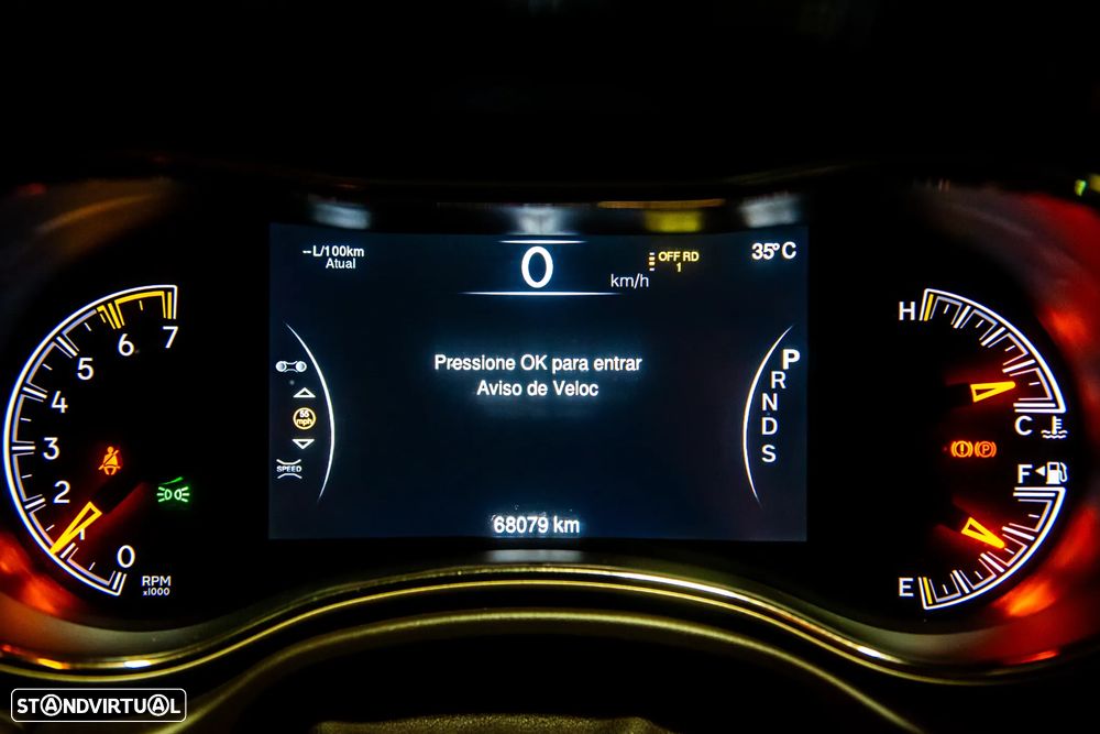 Jeep Grand Cherokee 5.7 V8 HEMI 4WD Auto Summit - 39