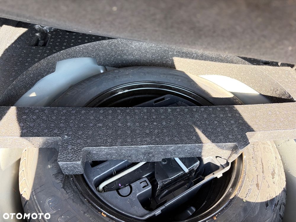 Peugeot 2008 PureTech 110 Stop&Start Allure - 26