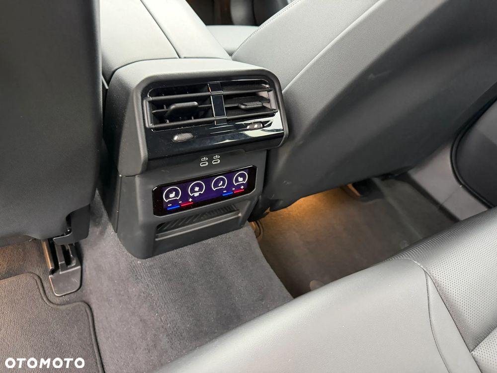 BMW Seria 5 520d mHEV - 17