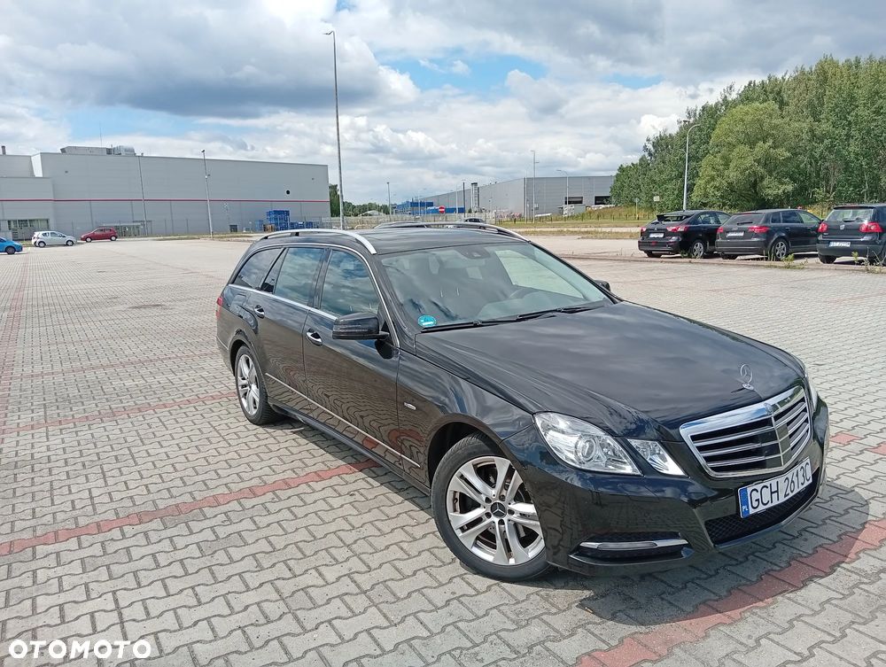 Mercedes-Benz Klasa E 350 CDI DPF BlueEFFICIENCY 7G-TRONIC Avantgarde - 2