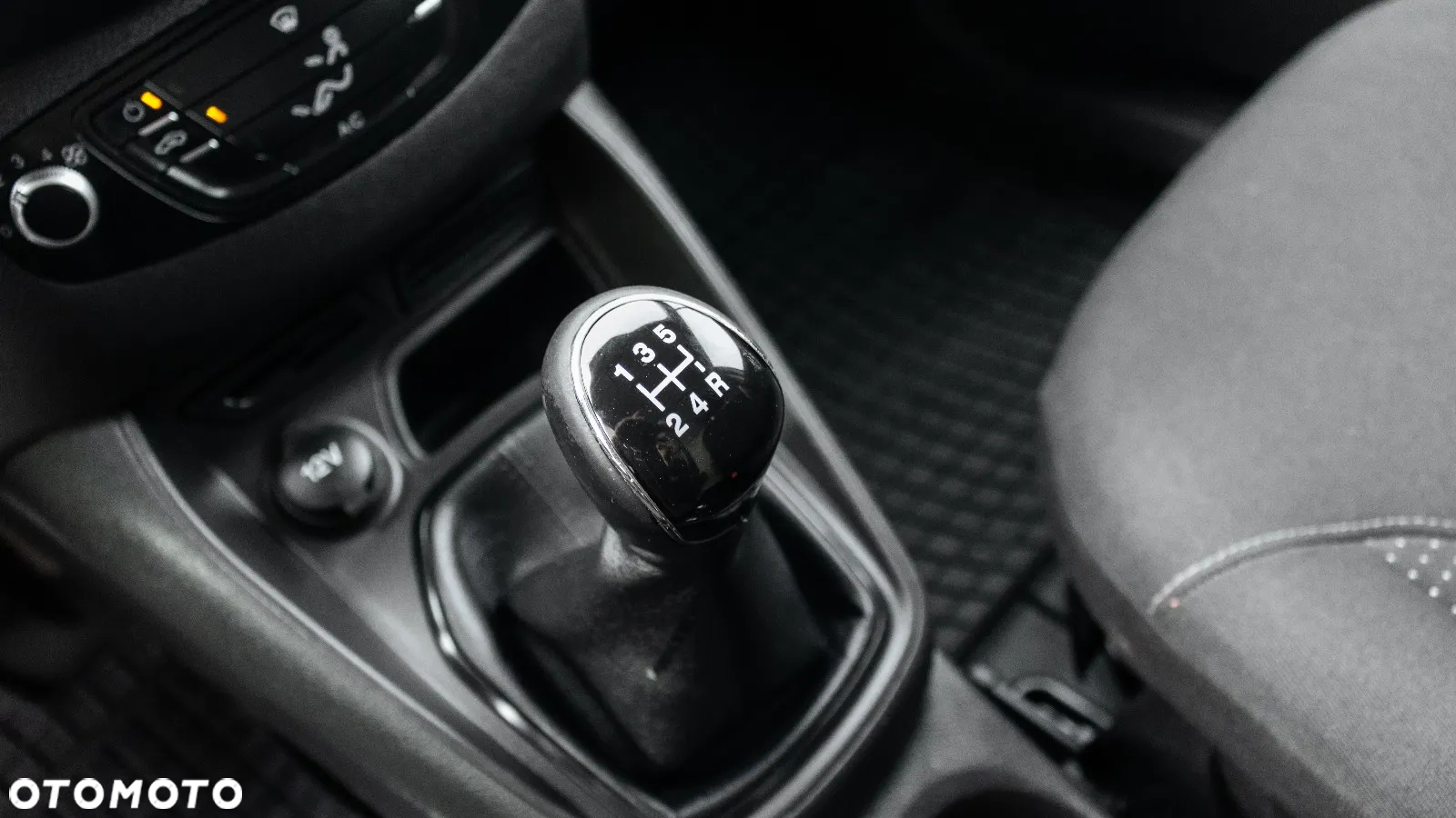 Ford Transit Courier 1.0 EcoBoost Trend - 29