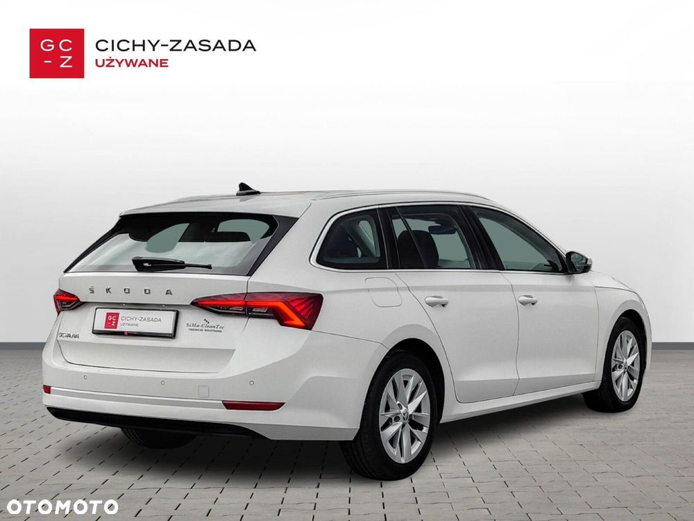 Skoda Octavia 2.0 TDI Style DSG - 5