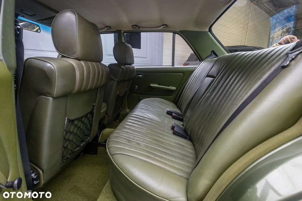 Mercedes-Benz W123 - 34