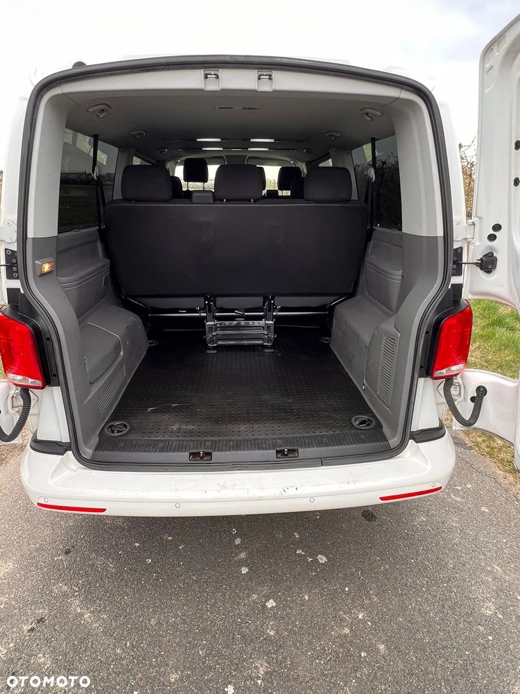 Volkswagen Caravelle - 14