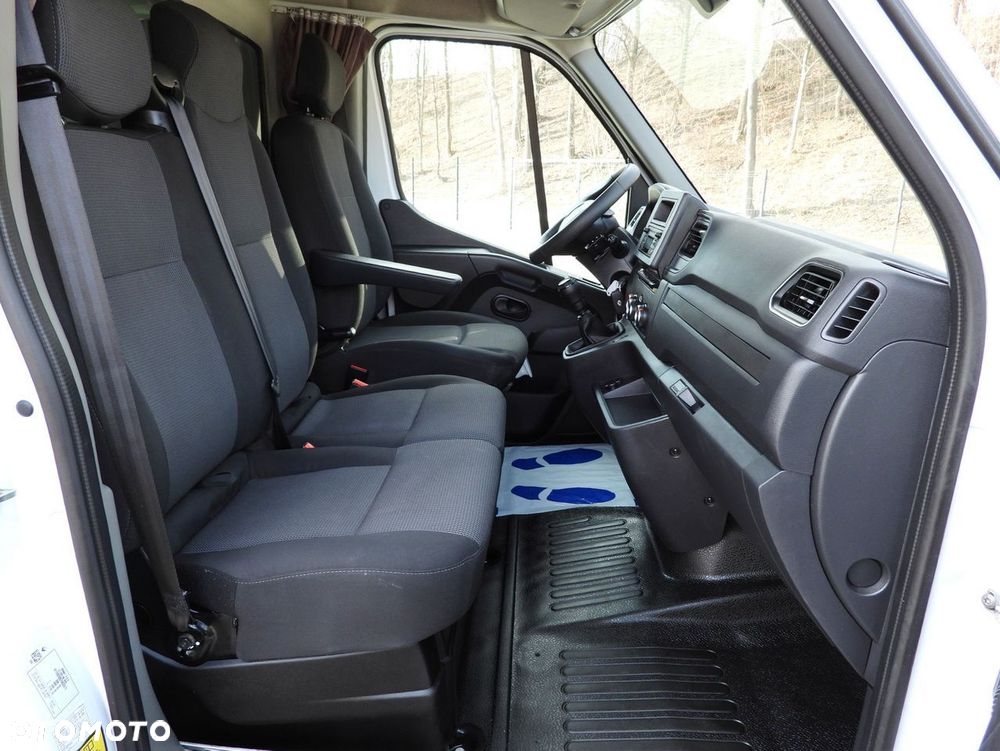 Renault MASTER PLANDEKA 10 PALET WEBASTO TEMPOMAT LEDY KLIMATYZACJA  165KM - 35