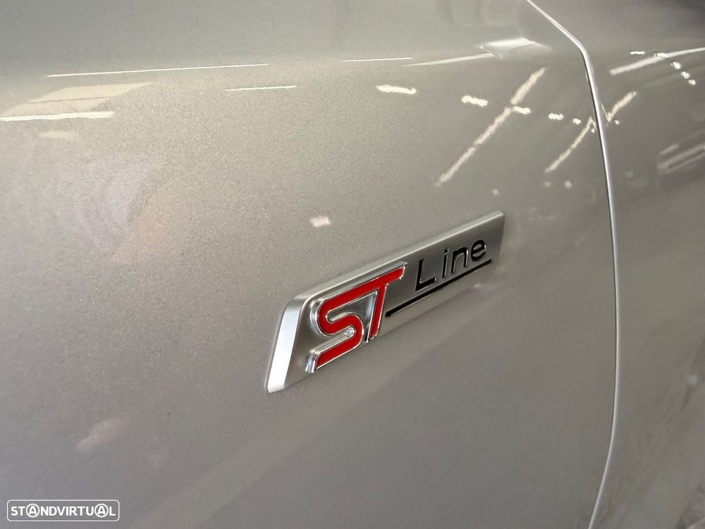 Ford Focus 1.0 EcoBoost MHEV ST-Line - 12