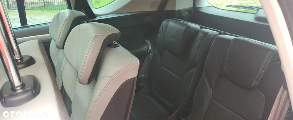 Renault Espace 1.6 dCi Energy Initiale Paris EDC 7os - 10