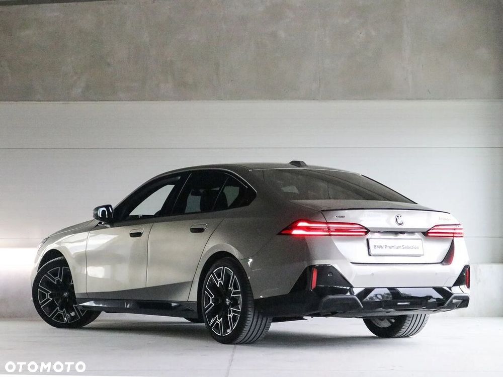 BMW Seria 5 - 12