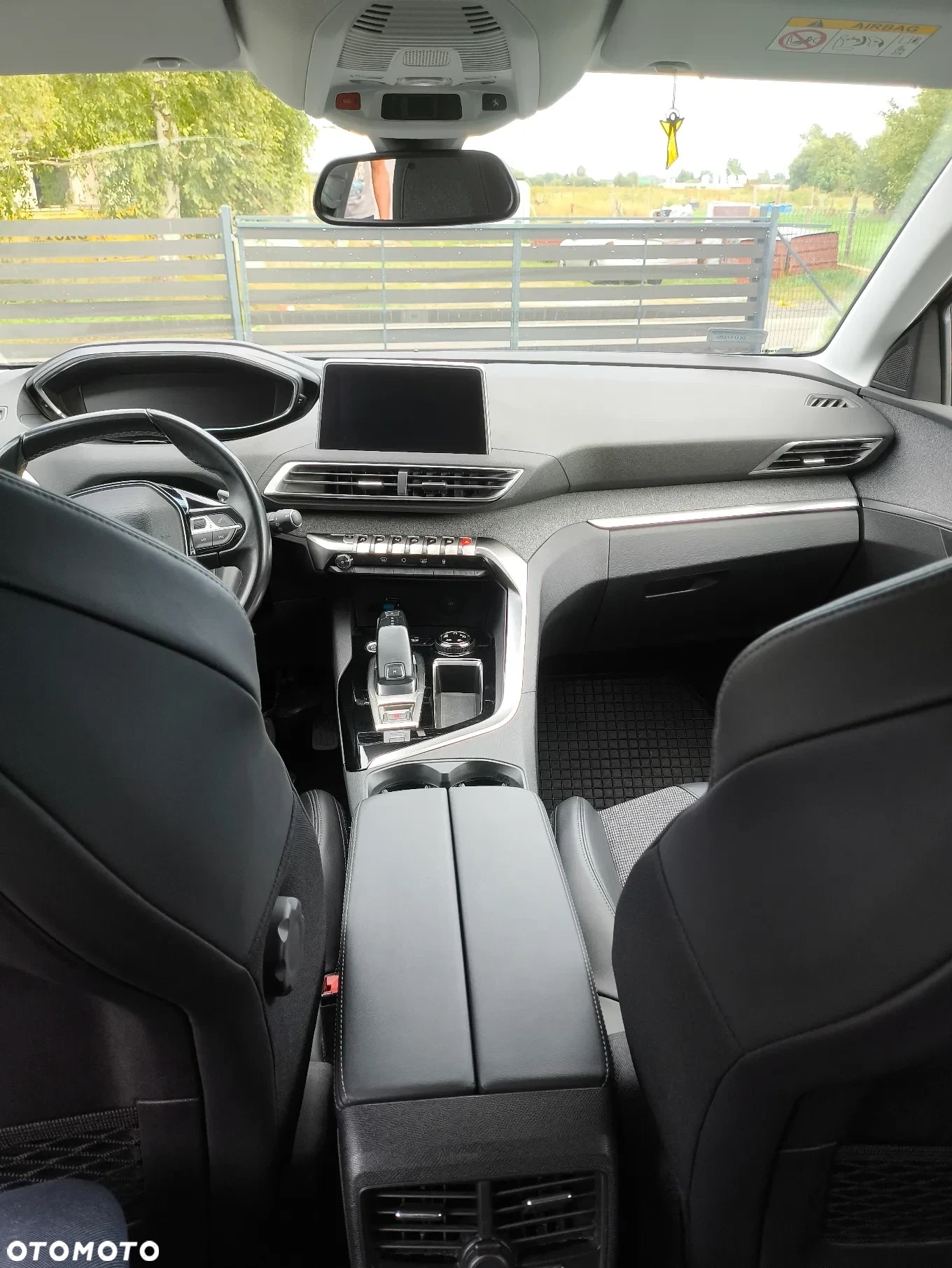 Peugeot 3008 1.6 PureTech GPF Allure S&S EAT8 - 9