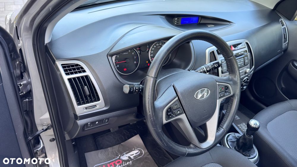 Hyundai i20 1.25 Comfort - 24