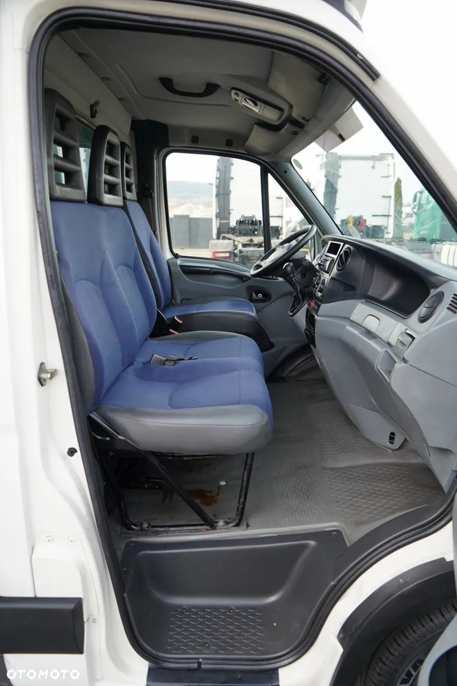 Iveco DAILY 35-150 / KONTENER 4,3 m  / WINDA 750 KG / BLIŹNIAK / SPROWADZONY - 33
