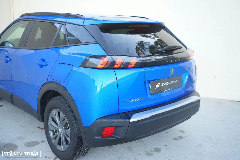 Peugeot e-2008 Style - 7