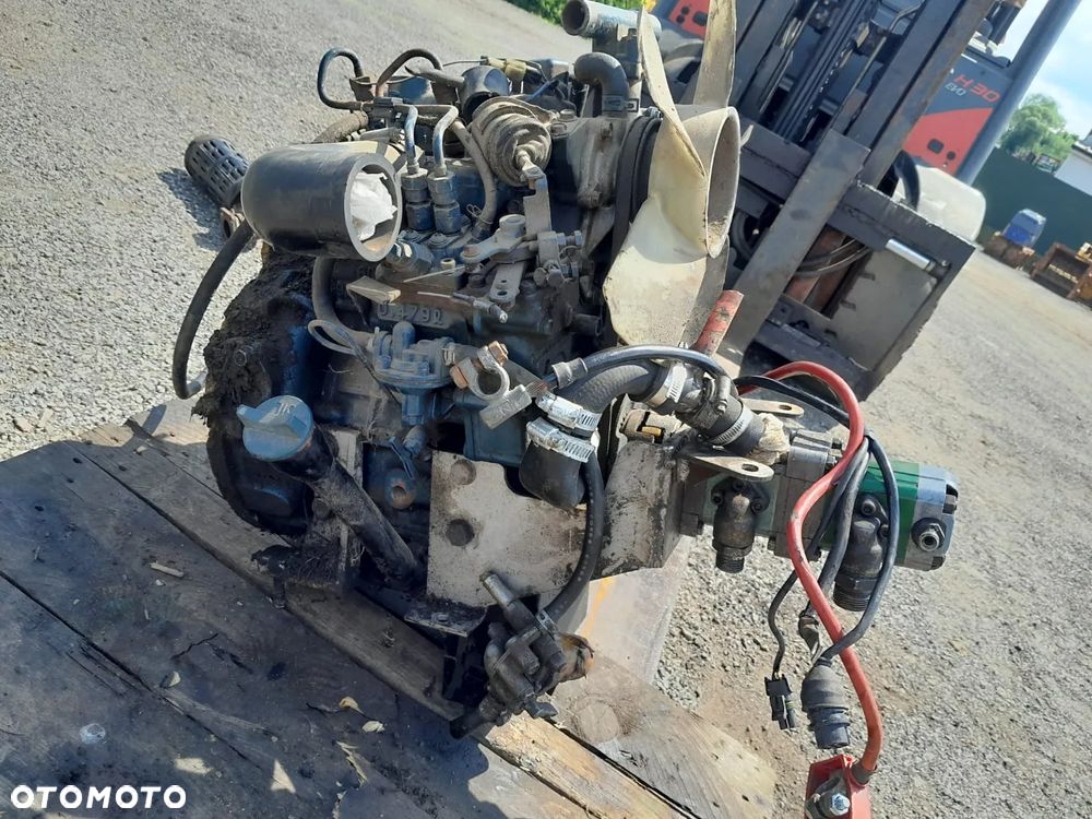 Silnik Kubota D722 E, 14,9kW, 2 cylindrowy. - 4