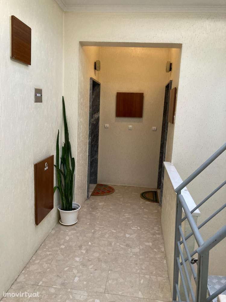 Apartamento T3 nas Paivas (Amora), Rua das Flores - Grande imagem: 4/29