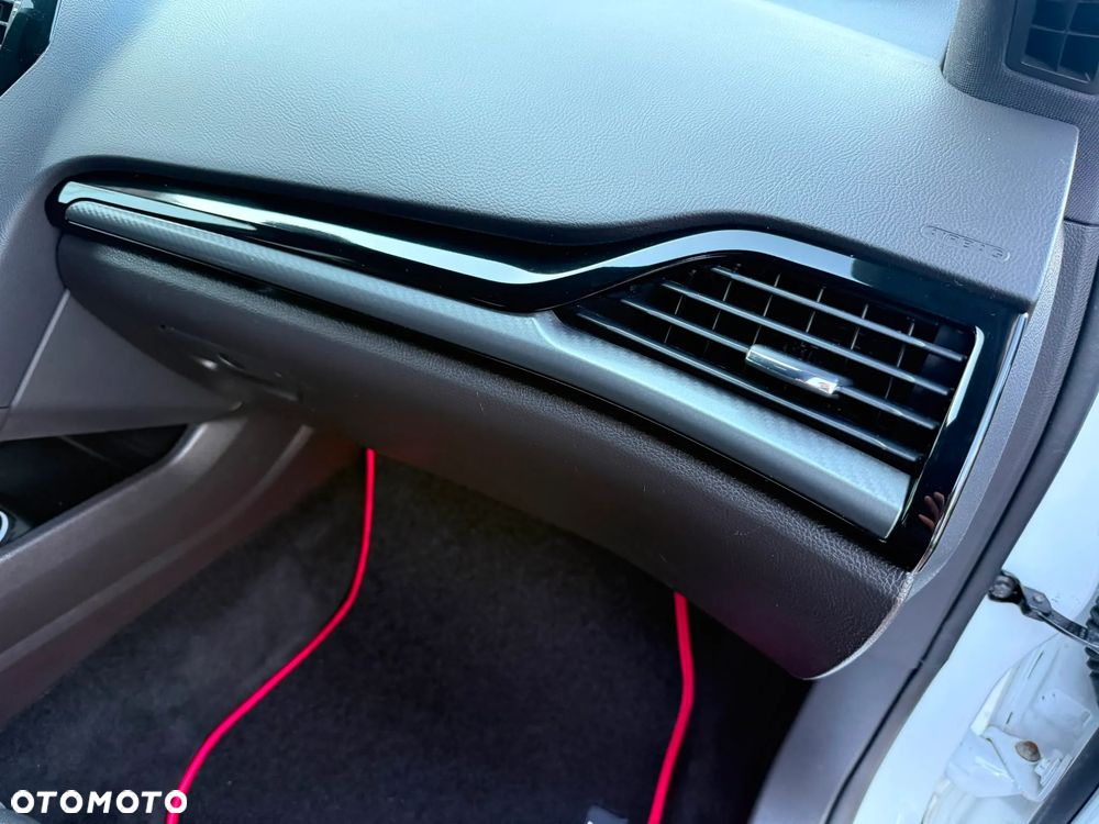 Ford Mondeo - 24