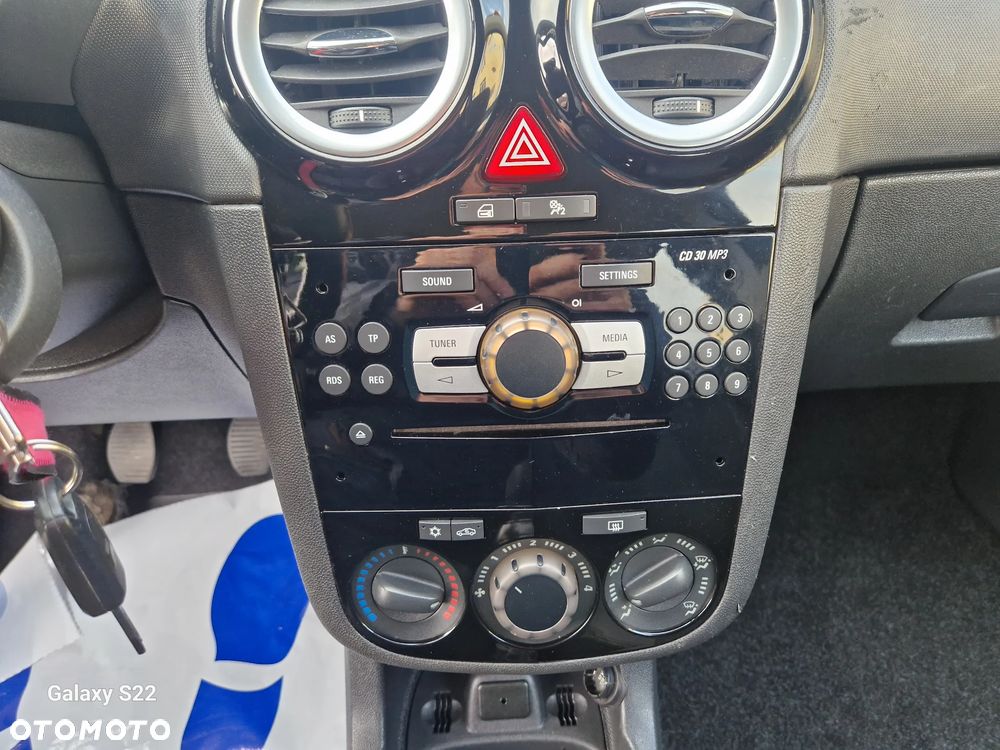 Opel Corsa 1.4 16V Active - 20