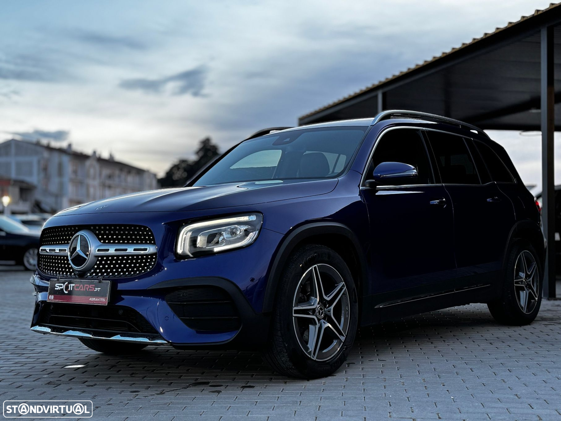 Mercedes-Benz GLB 200 d AMG Line - 4