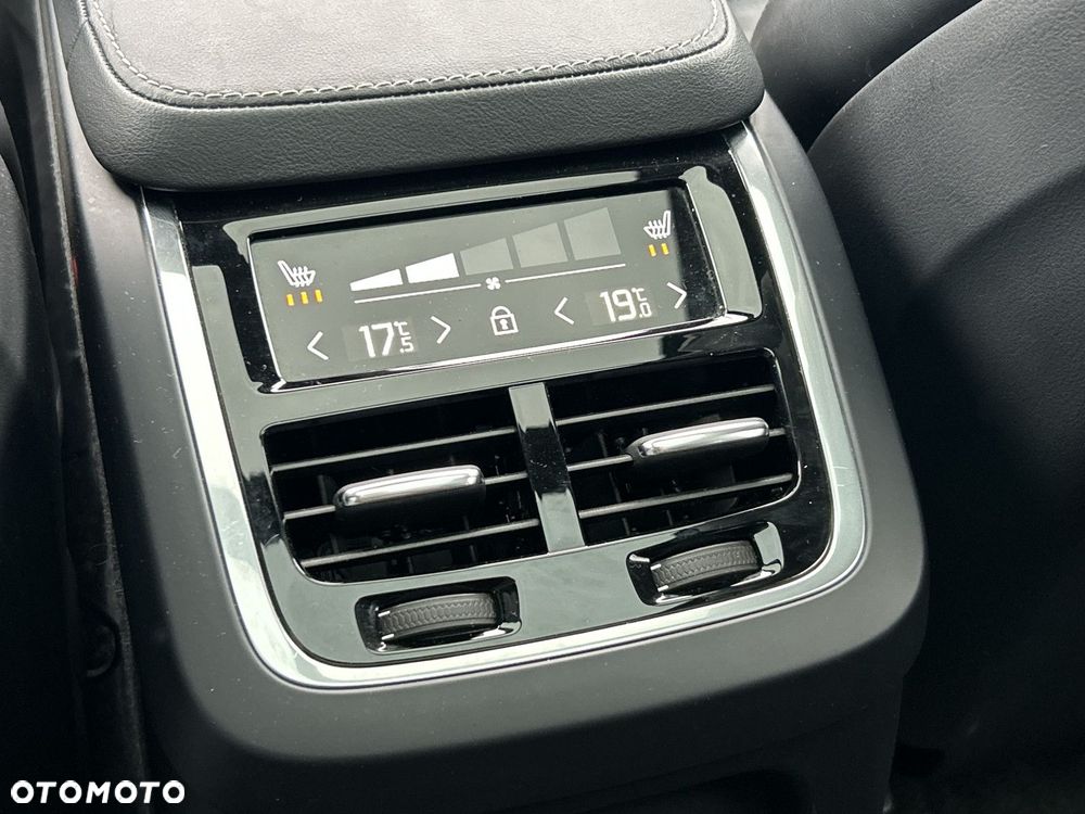 Volvo XC 90 - 34