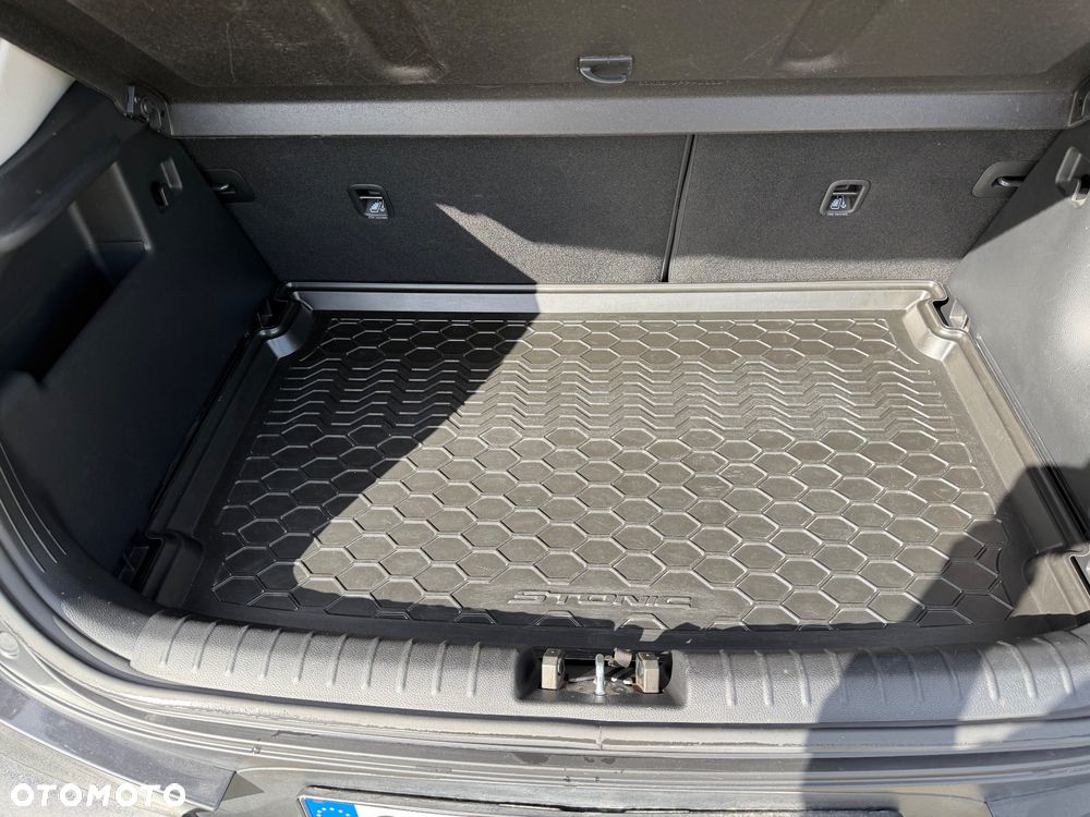 Kia Stonic 1.0 T-GDI 100 OPF Dream-Team Edition - 13