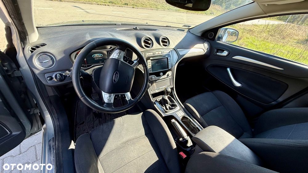 Ford Mondeo 2.0 TDCi Titanium - 19