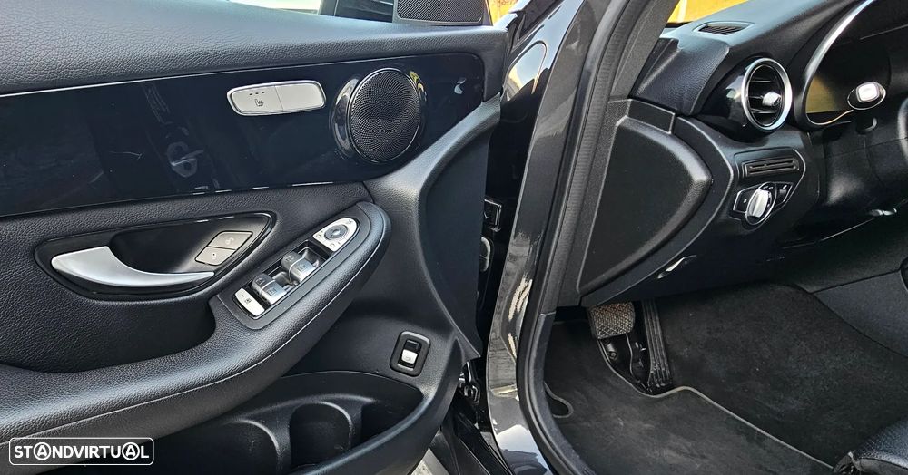 Mercedes-Benz GLC 300 de Coupe 4Matic 9G-TRONIC - 17