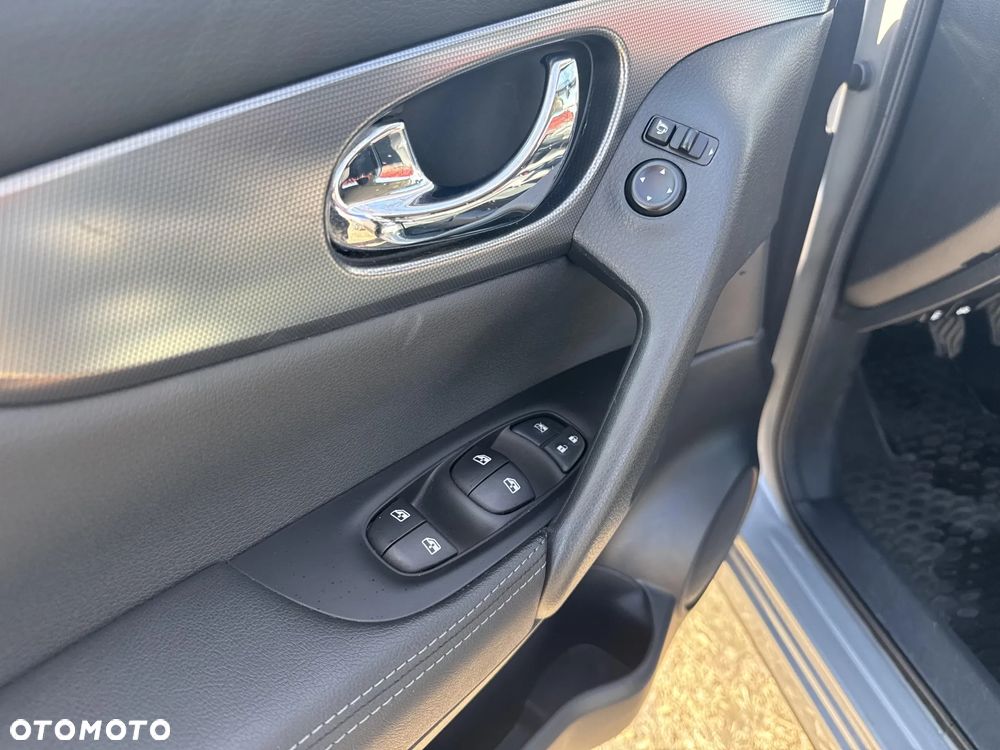 Nissan Qashqai 1.3 DIG-T N-Connecta - 10