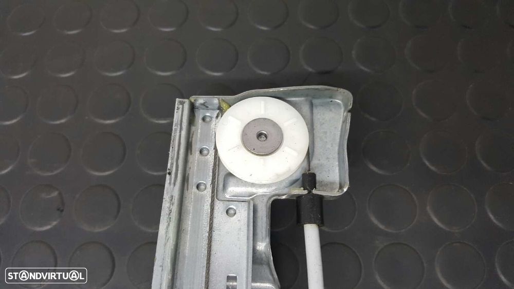 ELEVADOR FRENTE ESQUERDO RENAULT KANGOO FURGóN PROFESSIONAL - 2