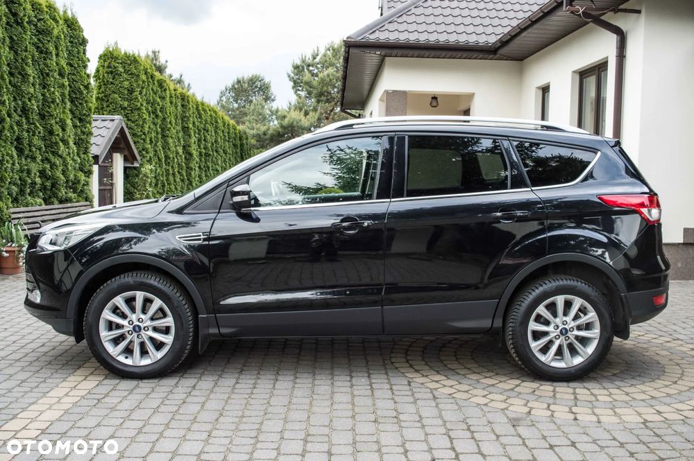 Ford Kuga 2.0 TDCi 2x4 Titanium - 5