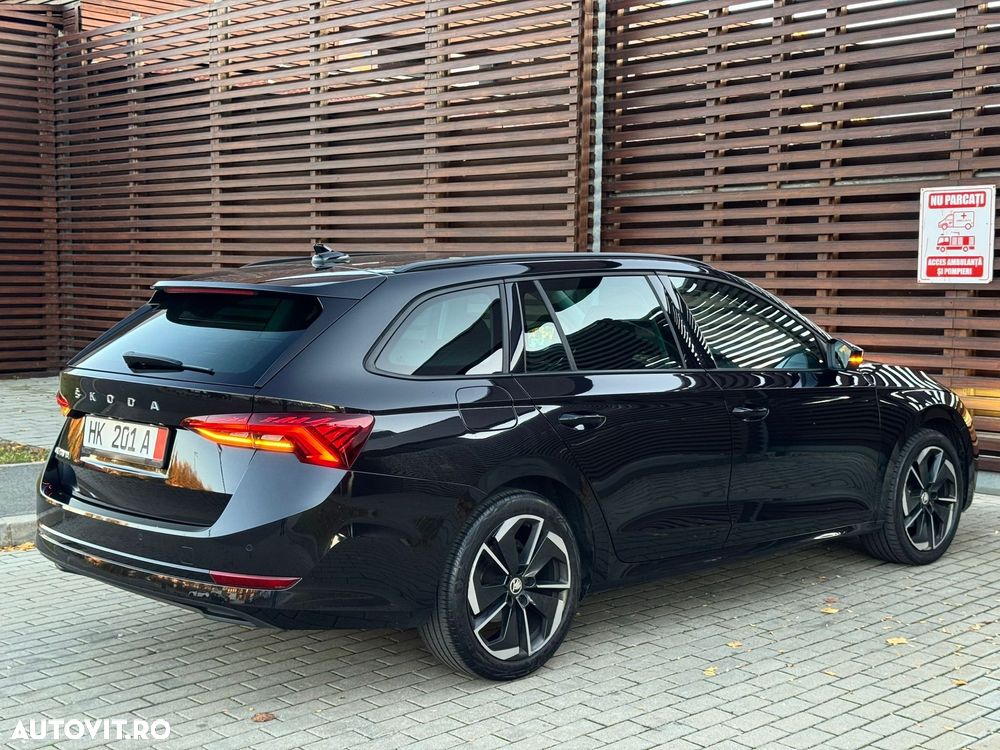 Skoda Octavia Combi 2.0 TDI Sportline - 3