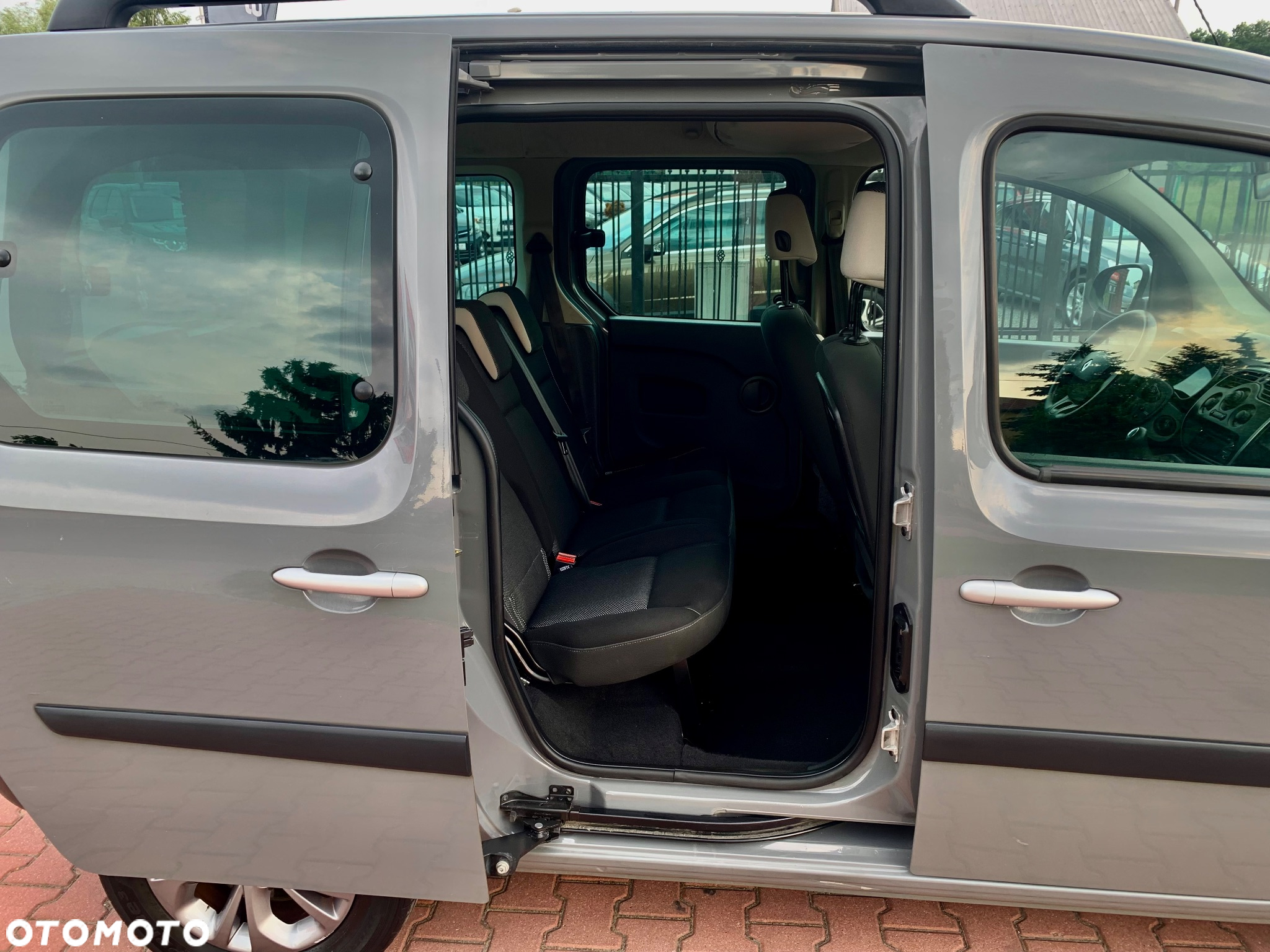Renault Kangoo 1.6 16V Privilege Plus Euro5 - 14