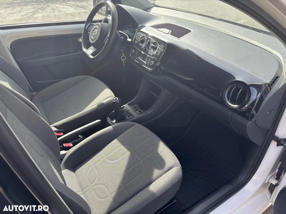 Volkswagen up! - 9