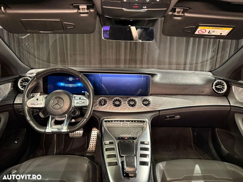 Mercedes-Benz AMG GT 43 4MATIC+ MHEV - 17