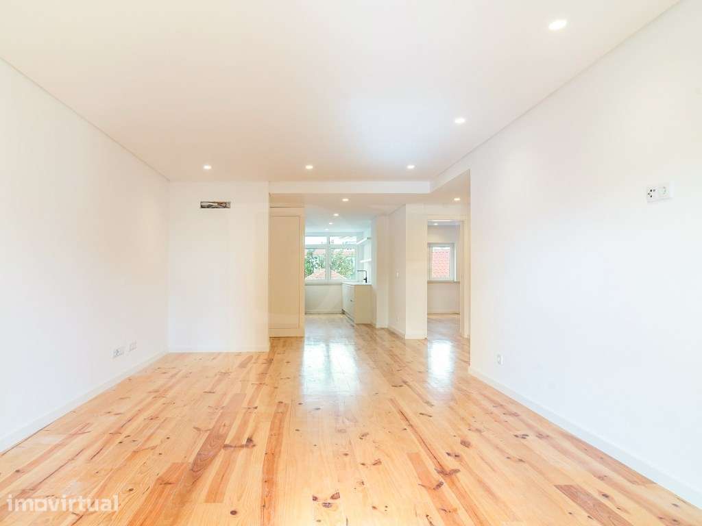 Apartamento T2 totalmente remodelado em Condomínio Privado com Pisc... - Grande imagem: 4/24