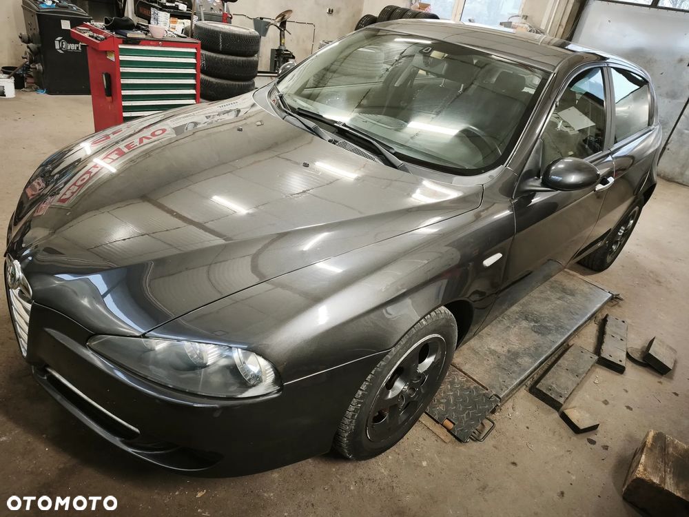 Alfa Romeo 147 1.9 JTDM 8V - 2