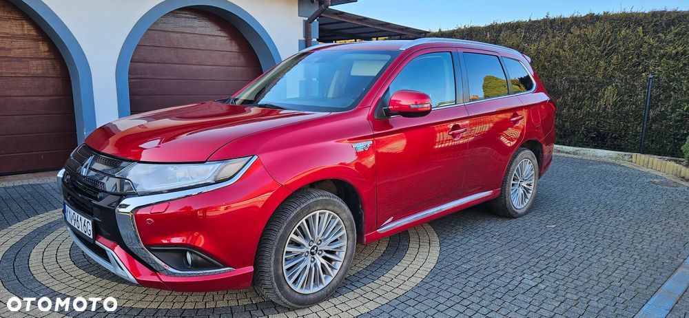 Mitsubishi Outlander Instyle NAVI - 1